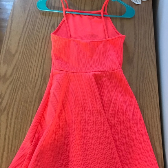 H&M dress - Picture 2 of 2